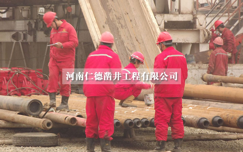 安徽黃山地?zé)峋S修打撈水泵